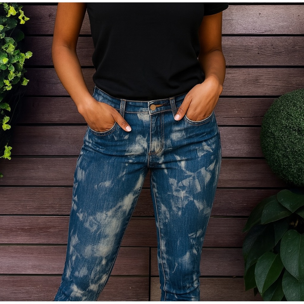 AG Adriano Goldschmeid Stilt Roll-Up Cigarette Leg Jeans